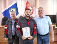 За мужність і відданість професії